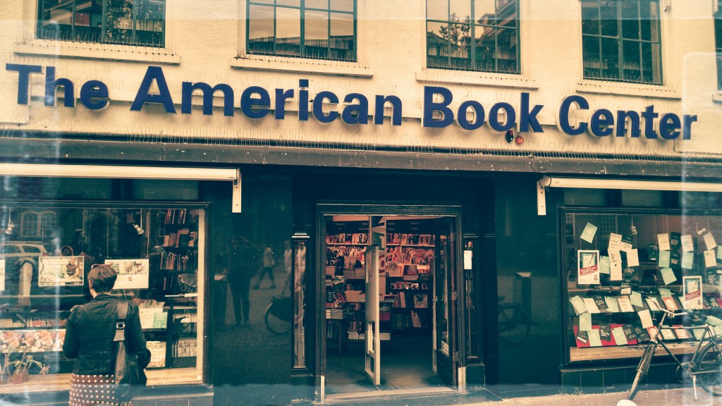 Der Eingang zum American Book Center.